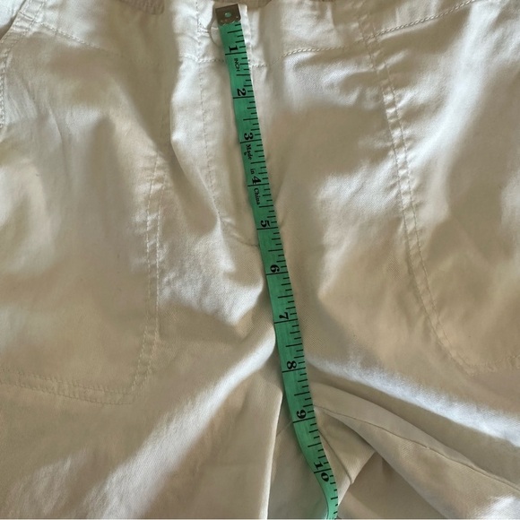 J. Jill White Bermuda Shorts Classic Cotton Design - Picture 5 of 7